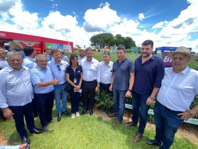 FundaÃ§Ã£o Meridional e Embrapa realizam lanÃ§amento de nova cultivar de soja no Show Rural 